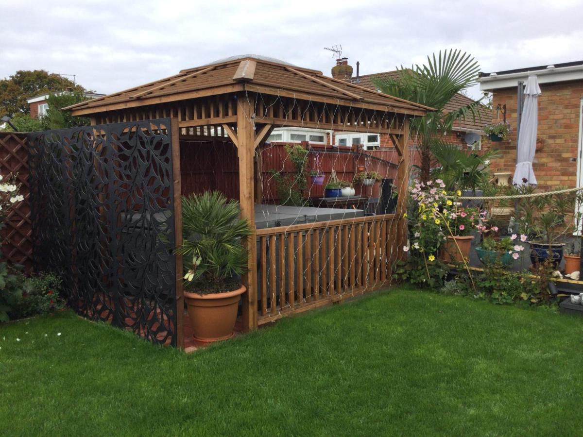 Rise & Shine Bed & Breakfast Titchfield Exterior photo